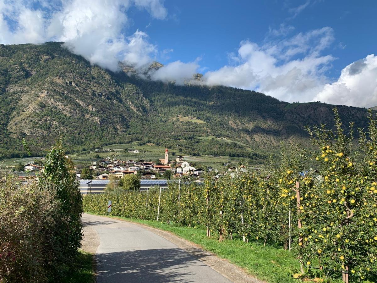 Klostergut Castelbello Exteriör bild